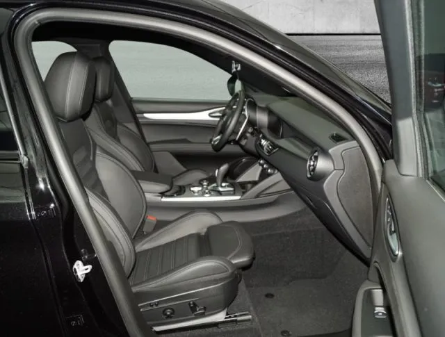 Alfa Romeo Stelvio Stelvio 2.2 T.diesel 210CV AT8 Q4 Veloce - Foto 8