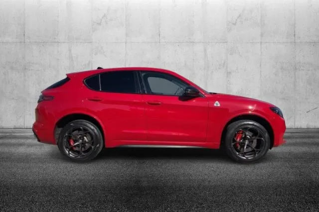 Alfa Romeo Stelvio Stelvio 2.9 Bi-T.V6 520 AT8 Quadrifoglio - Foto 3