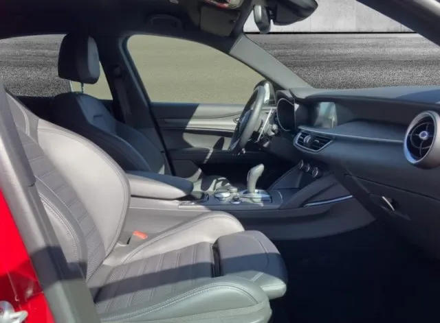 Alfa Romeo Stelvio Stelvio 2.9 Bi-T.V6 520 AT8 Quadrifoglio - Foto 8