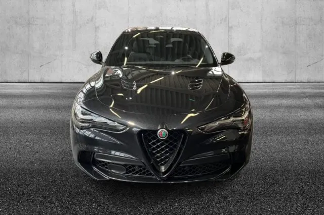 Alfa Romeo Stelvio Stelvio 2.9 Bi-T.V6 520 AT8 Quadrifoglio - Foto 4