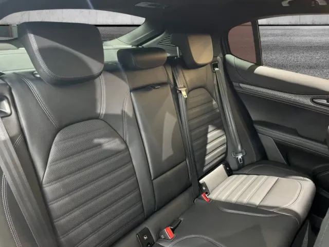 Alfa Romeo Stelvio Stelvio 2.9 Bi-T.V6 520 AT8 Quadrifoglio - Foto 7