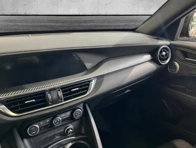 Alfa Romeo Stelvio Stelvio 2.9 Bi-T.V6 520 AT8 Quadrifoglio - Foto 8