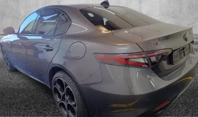 Alfa Romeo Giulia Giulia 2.0 Turbo 280CV AT8 AWD Q4 Veloce - Foto 3