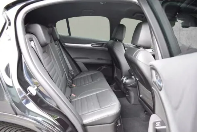 Alfa Romeo Stelvio Stelvio 2.0 Turbo 280 CV AT8 Q4 Veloce - Foto 8