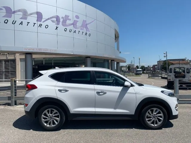 Hyundai Tucson 1.7 CRDi XPossible - Foto 4