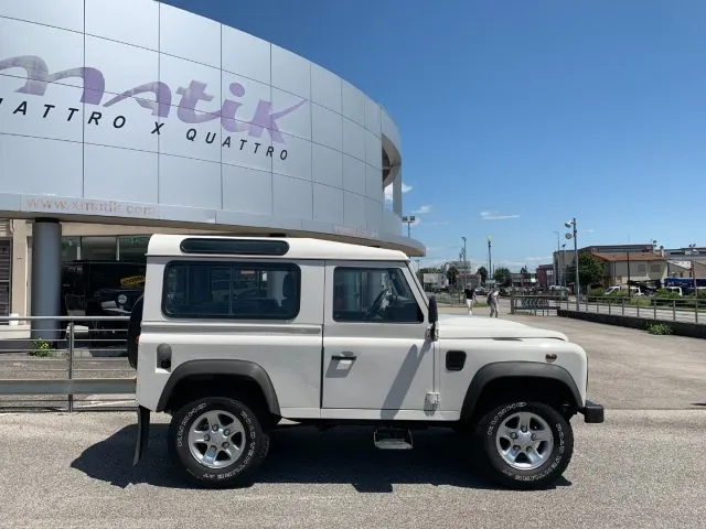 Land rover Defender 90 2.4 TD4 Station Wagon 4 POSTI, ARIA + GANCIO - Foto 2