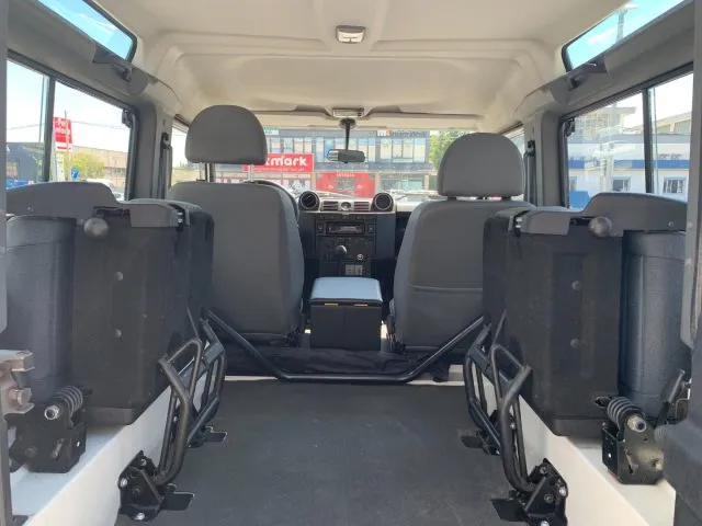Land rover Defender 90 2.4 TD4 Station Wagon 4 POSTI, ARIA + GANCIO - Foto 9