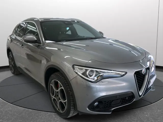 Alfa Romeo Stelvio Stelvio 2.2 T.diesel 210 CV AT8 Q4 Bus. - Foto 2
