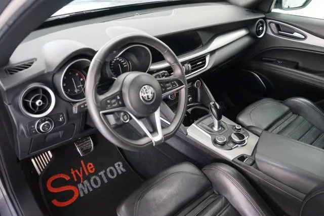 Alfa Romeo Stelvio Stelvio 2.2 T.diesel 210 CV AT8 Q4 Bus. - Foto 6