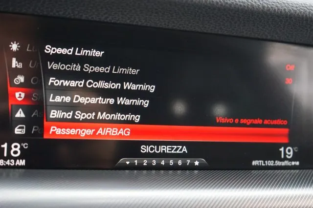 Alfa Romeo Stelvio Stelvio 2.2 T.diesel 210 CV AT8 Q4 Bus. - Foto 9