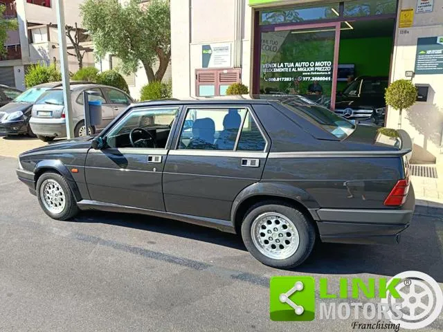Alfa Romeo 75 2.0i Twin Spark A.S.N. N.0981 LIMITED EDITION - Foto 2