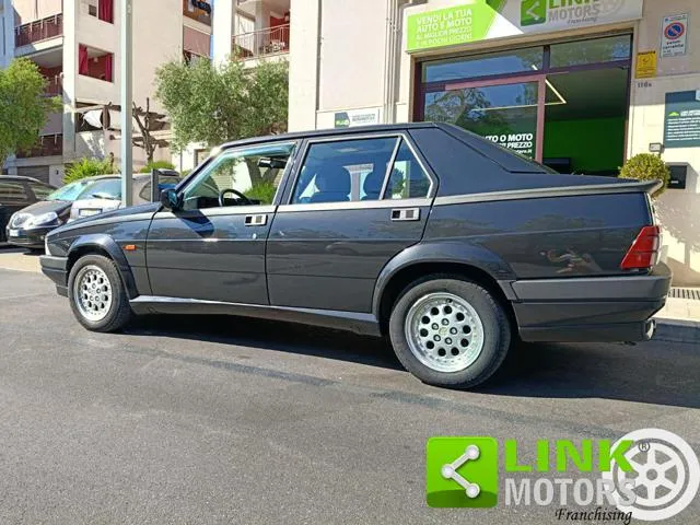 Alfa Romeo 75 2.0i Twin Spark A.S.N. N.0981 LIMITED EDITION - Foto 10