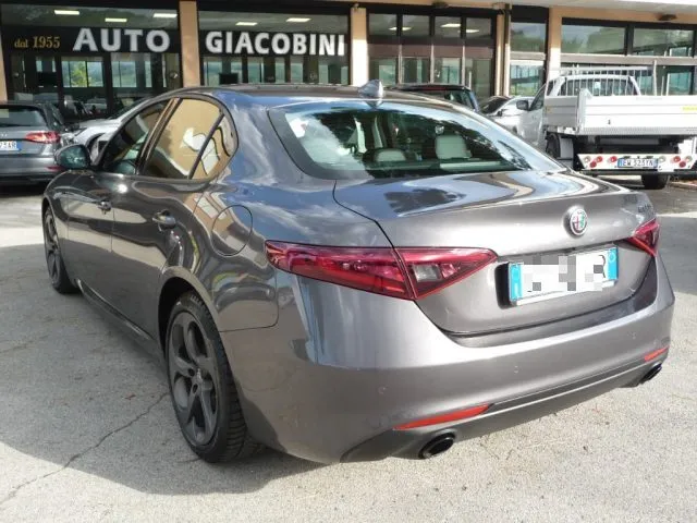 Alfa Romeo Giulia 2.2 Turbodiesel 190 CV AT8 Sprint - Foto 6