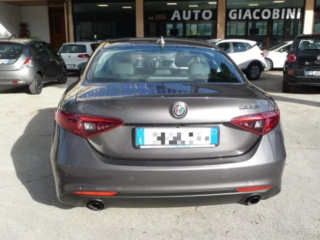 Alfa Romeo Giulia 2.2 Turbodiesel 190 CV AT8 Sprint - Foto 7