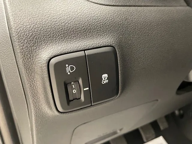 Hyundai i10 1.0 mpi Connectline 63cv auto - Foto 9