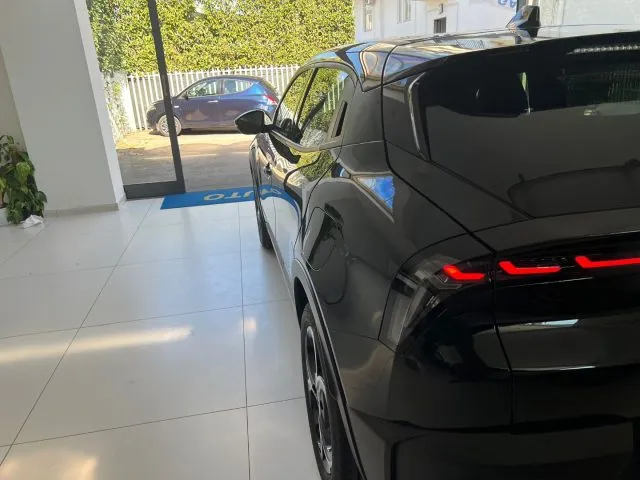 Alfa Romeo Junior 1.2 145 CV Hybrid eDCT6 Speciale tua da ?339,00 me - Foto 9