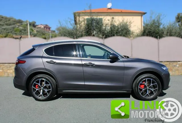 Alfa Romeo Stelvio Stelvio 2.0 Turbo 200CV AT8 Q4 B-Tech - Foto 5