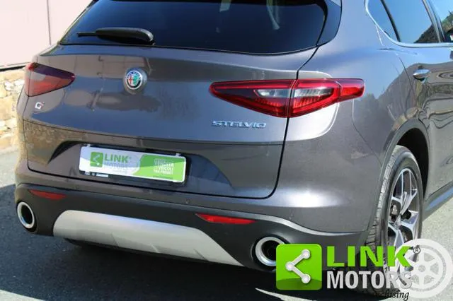 Alfa Romeo Stelvio Stelvio 2.0 Turbo 200CV AT8 Q4 B-Tech - Foto 8