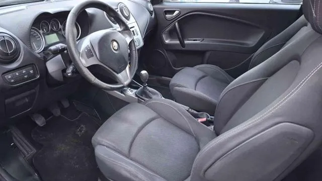 Alfa Romeo MiTo MiTo 1.6 JTDm-2 S&S Distinctive - Foto 8