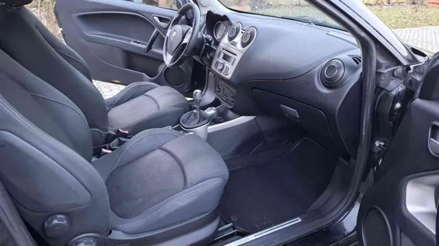 Alfa Romeo MiTo MiTo 1.6 JTDm-2 S&S Distinctive - Foto 9