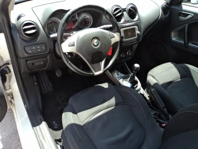 Alfa Romeo MiTo MiTo 1.3 JTDm 85 CV S&S Progression - Foto 5