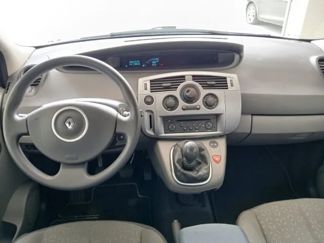 Renault Scenic 1.6 16V Dynamique - Foto 8
