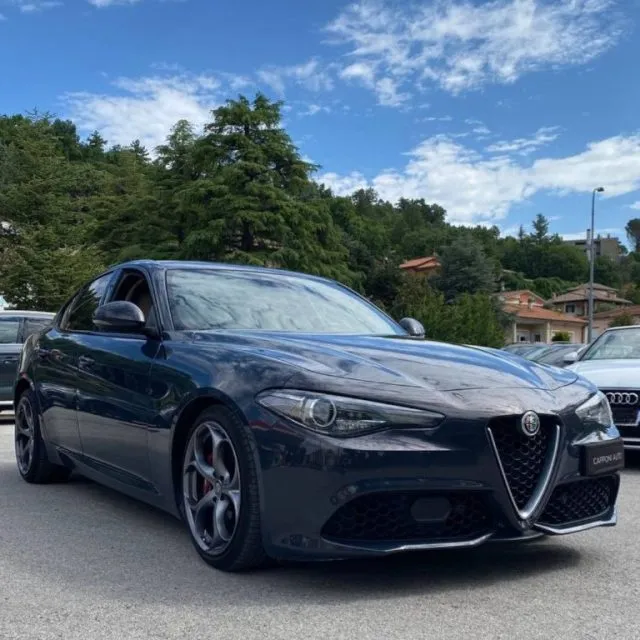 Alfa Romeo Giulia Giulia 2.2 TD 210 CV AT8 AWD Q4 Veloce - Foto 1