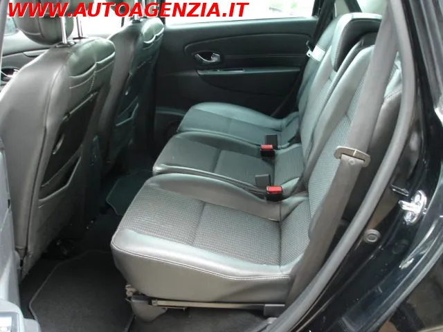 Renault Scenic Scénic XMod 1.5 dCi 110CV DE LUXE - Foto 9