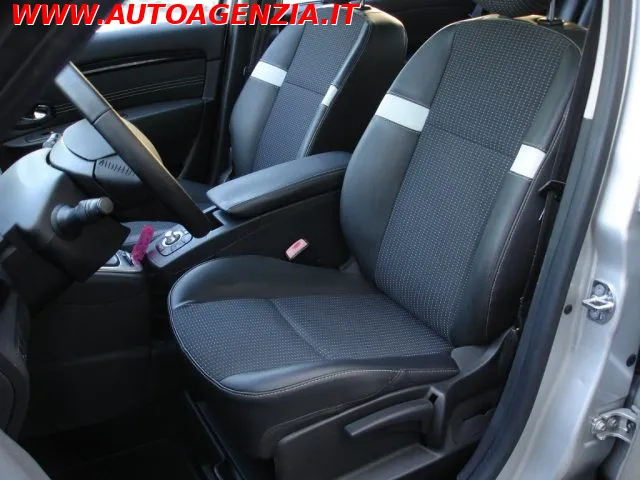 Renault Scenic 1.5 dCi 110CV X Mode De Luxe - Foto 9