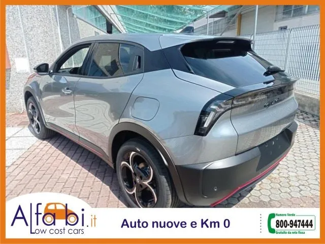 Alfa Romeo Junior 1.2 145CV Hybrid eDCT6 Ibrida Speciale - Foto 6