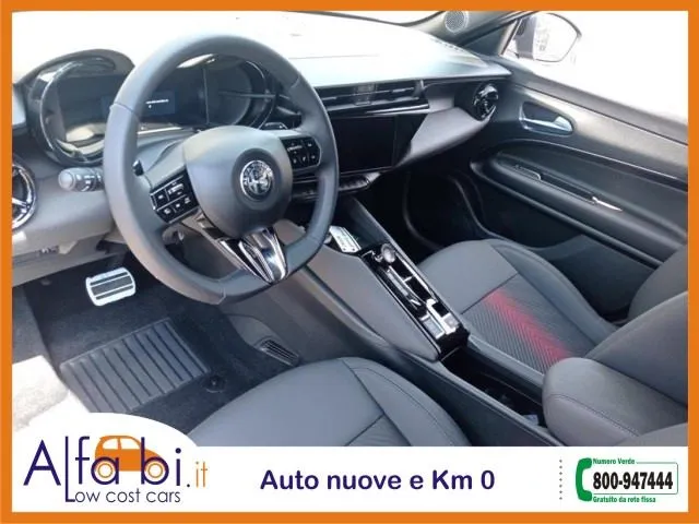 Alfa Romeo Junior 1.2 145CV Hybrid eDCT6 Ibrida Speciale - Foto 10