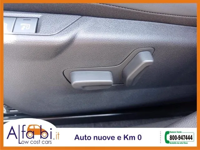 Alfa Romeo Junior 1.2 145CV Hybrid eDCT6 Ibrida Speciale - Foto 12
