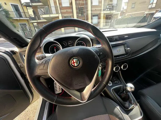 Alfa Romeo Giulietta Giulietta 2.0 JTDm-2 150 CV Distinctive - Foto 8