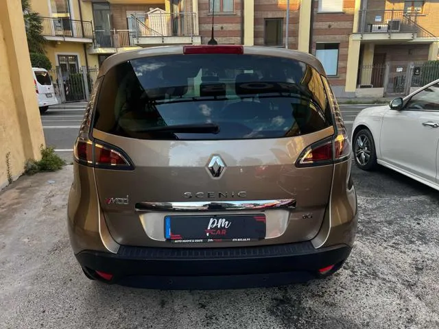 Renault Scenic Scénic XMod dCi 110 CV EDC Limited - Foto 6