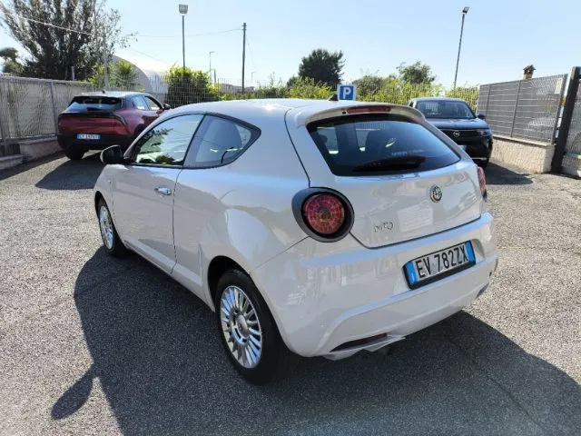 Alfa Romeo MiTo MiTo 1.3 JTDm 85 CV S&S Distinctive - Foto 4