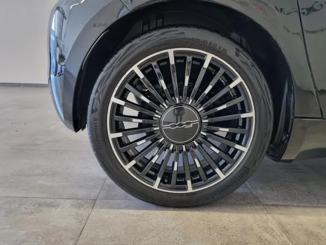 Fiat 500E 3+1 42 kWh La Prima - Foto 8