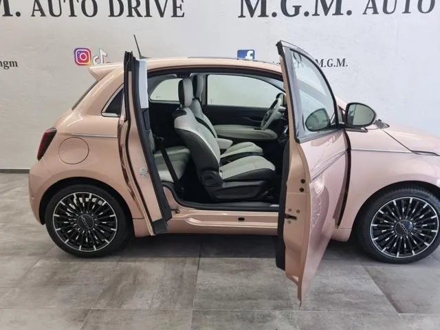 Fiat 500E 3+1 42 kWh La Prima - Foto 4