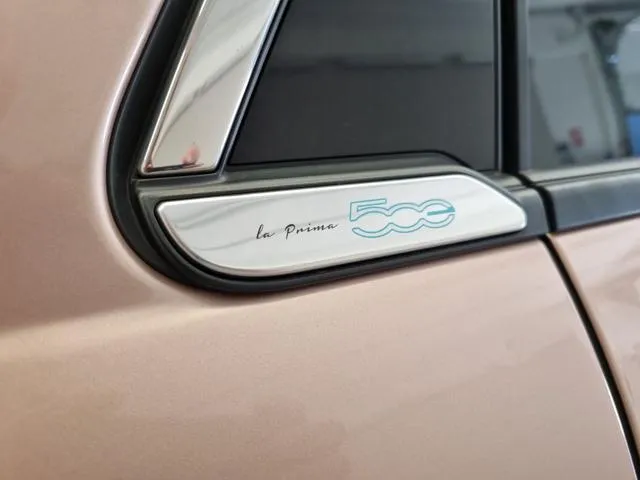 Fiat 500E 3+1 42 kWh La Prima - Foto 8