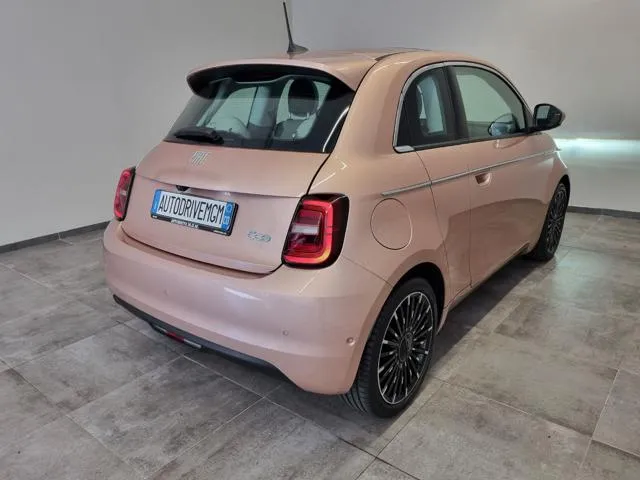 Fiat 500E 3+1 42 kWh La Prima - Foto 11