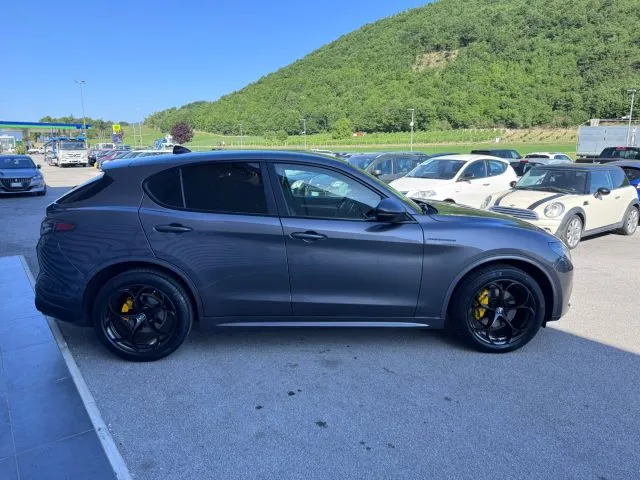 Alfa Romeo Stelvio Stelvio 2.2 T.diesel 210 AT8 Q4 VeloceTì - Foto 4