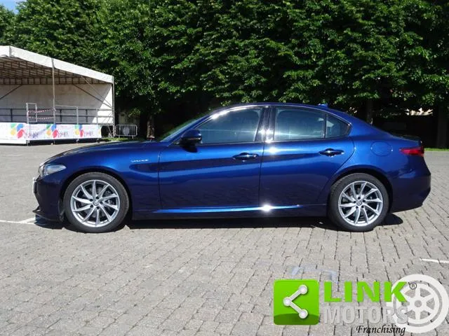 Alfa Romeo Giulia Giulia 2.2 TD 210 CV AT8 AWD Q4 Veloce - Foto 2