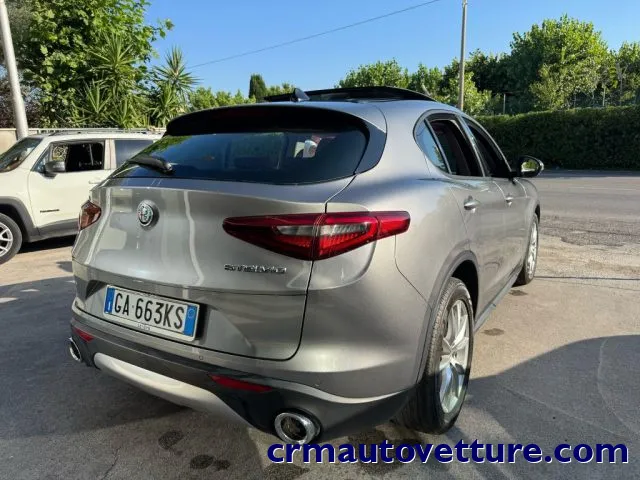 Alfa Romeo Stelvio Stelvio 2.2 T.diesel 190CV AT8 RWD Exec. - Foto 4