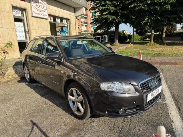 Audi A4 A4 2.0 16V TDI 170CV F.AP. Av. Top plus - Foto 2