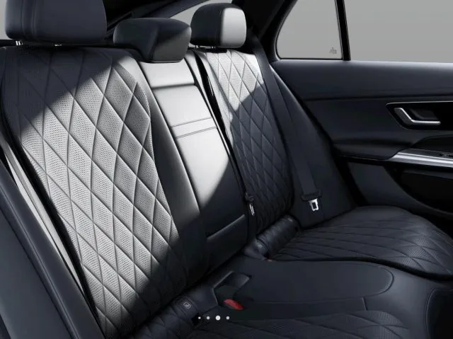 Mercedes-Benz E 220 d Mild hybrid 4Matic S.W. AMG Line PREMIUM - Foto 7