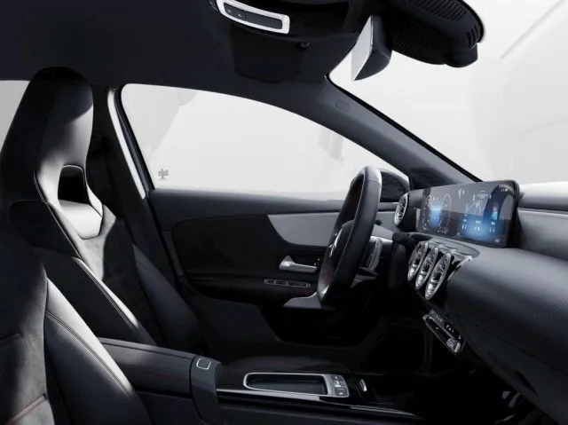 Mercedes-Benz A 180 d Automatic AMG Line ADVANCED PLUS - Foto 6