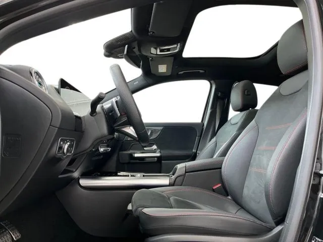 Mercedes-Benz GLA 200 d Automatic AMG Line Premium Plus - Foto 10