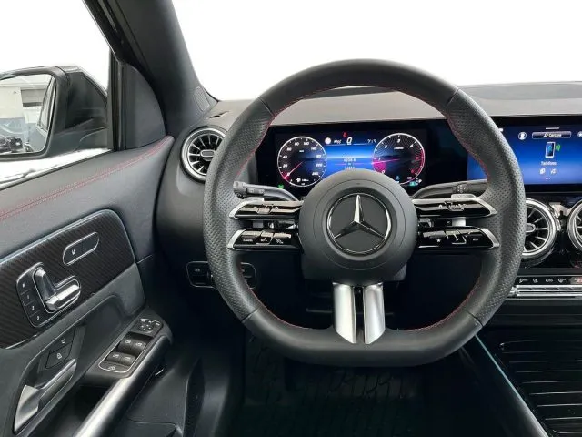 Mercedes-Benz GLA 200 d Automatic AMG Line Premium Plus - Foto 11