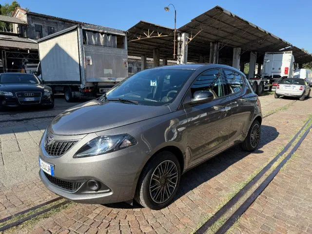 Lancia Ypsilon 1.0 FireFly 5 porte S&S Hybrid Ecochic Gold - Foto 1