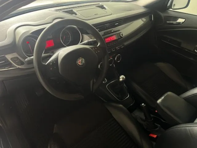 Alfa Romeo Giulietta 2.0 JTDm-2 175 CV TCT Distinctive - Foto 7