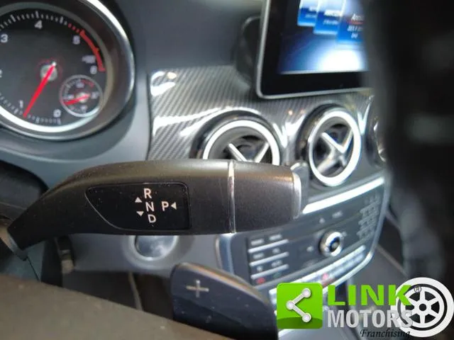Mercedes-Benz GLA 200 d Automatic Executive night edition - Foto 14